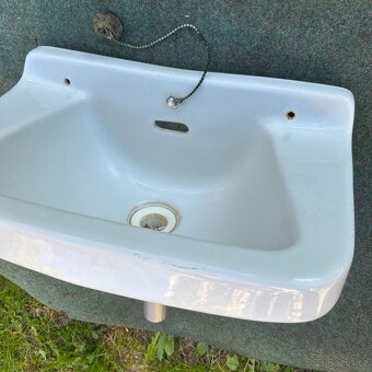 Malé bíle umyvadlo - 3