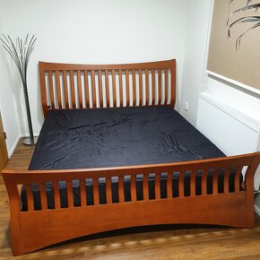 Designová postel vyrobená na zakázku - 3