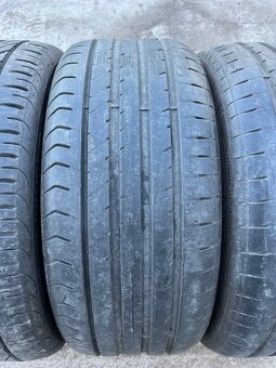 Pneu 225/40/18 dot1118 - 3