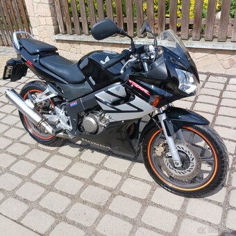 Honda CBR 125 - 3