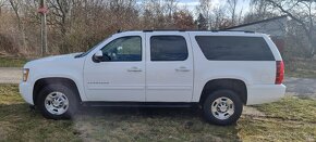 Chevrolet Suburban HD 2500 6.0 V8 4x4 - 3