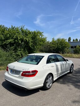 Mercedes Benz AMG E350 - 3