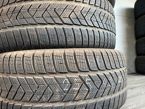 Prodám pneu zimní 2+2 285,40R20a 255,45R20 Pirelli - 3