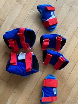 Chrániče na inliny dětské (6-10Y, 25-50kg) (Decathlon) - 3