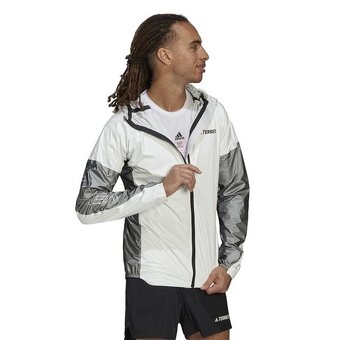 KUPIM ADIDAS TERREX oBLECENIE velkost S - 3