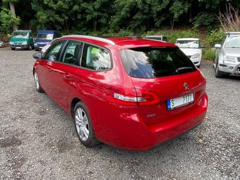 Peugeot 308 Combi 1.2 96kW automat panorama 2015 110tkm - 3