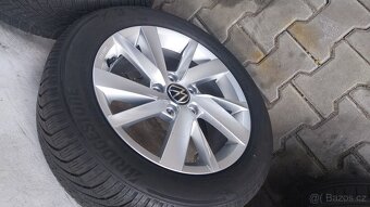 Prodám orig.alu VW s pneu 205/55/16 - 3