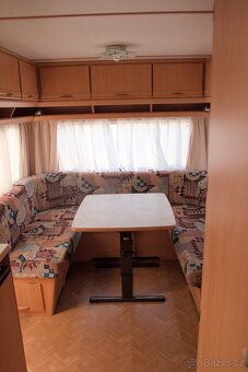 karavan obytný přívěs LMC LUXUS FAVORIT - 3