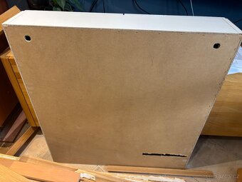 Skříňka nad WC - 3