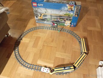 Lego City vlak 60197 - 3