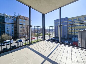 Pronájem bytu 2+kk • 81 m² - 3