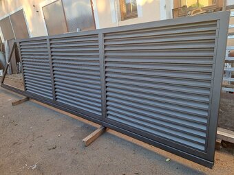 Samonosná posuvná lamelova brána - 3