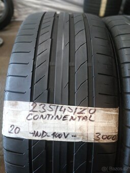 2xletní pneu 235/45/20.Continental. - 3
