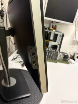 Dell UltraSharp U2412M - 3