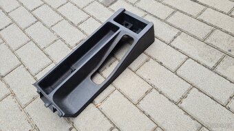 E36 zbytky dílů - 3