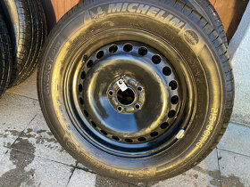 Plech. disky Ford 6.5Jx16 ET50 + pneu 215/60 R16 - 3