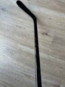 Hokejka CCM FT GHOST, levá i pravá, P29, flex 75 a 85 - 3