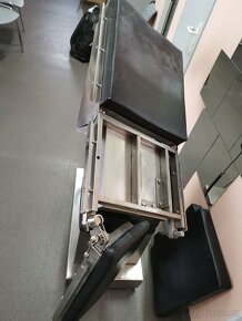 Prodáme použitý elektrický operační stůl - 3