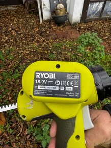 Ryobi - 3