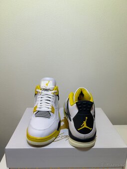 Jordan 4 Vivid Sulfur - 3