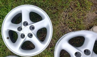 Alu kola 5x114,3 R16 - 3