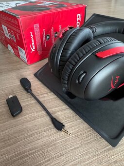 Herní sluchátka - HyperX Cloud III Wireless - Red - 3