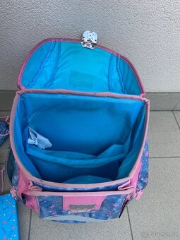 Věnuji aktovku pro prvňáčku s další výbavou - osobní odběr - 3