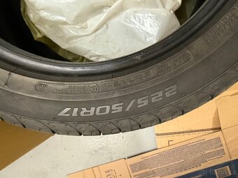 225/50 R17 - 3