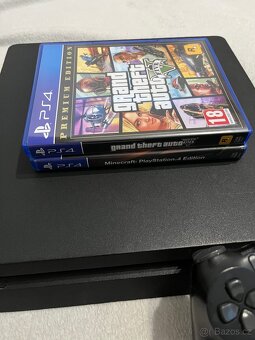 PlayStation 4 Slim 500GB - 3