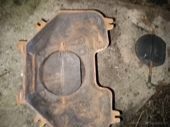 Prodám kouřovod s klapkou na litinový kotel viadrus. - 3