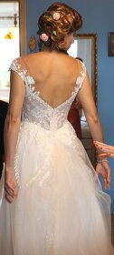 svatební šaty, ručně šité ve svatebním salónu - 3