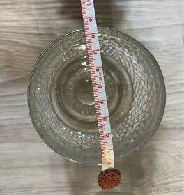 Skleněné misky (poháry). - 3