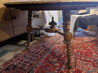 Starý vzácný stůl - 3