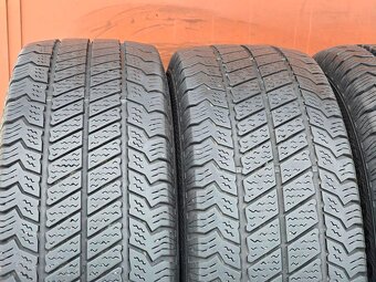 Zimní Barum 215/65/16C - 3