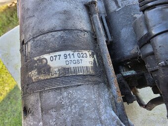 Audi A8 startér bez vad - 3