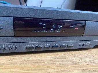 Philips CDF 200 – Photo CD / CD přehrávač - 3