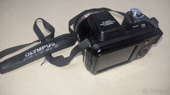 Olympus SP-600UZ - 3