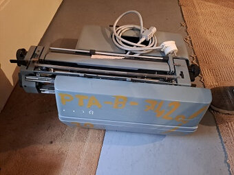 Elektrický psací stroj Jatran - 3