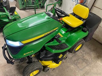 Sekací traktor John Deere - 3