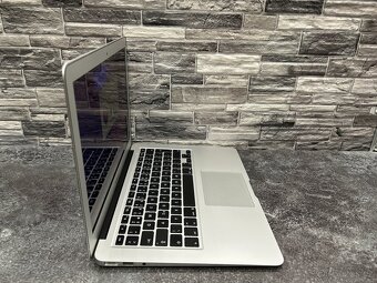 MacBook Air 13" 2015 i5 / 8GB / 128GB - 3