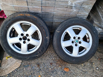 ALU kola s letním pneu Octavia I rozteč 5x100 - 3