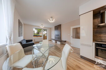 Pronájem bytu 2+kk včetně parkovacího stání, 54 m², Uherské - 3