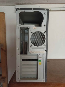 PC skříň - 3