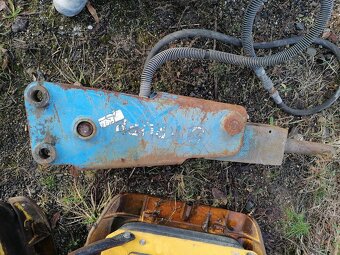 Hydraulické bourací kladivo Krupp HM135, pro stroje-nosiče 2 - 3