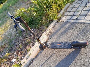 Elektrická koloběžka SEGWAY NINEBOT F2 PRO E - 3
