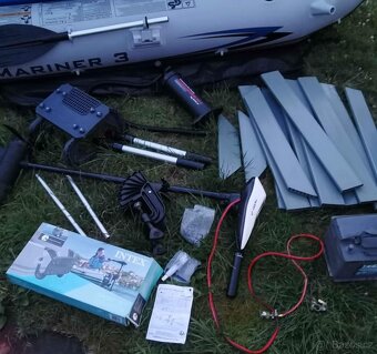 Člun Intex Mariner 3 včetně el.motoru , akumulátoru a příslu - 3