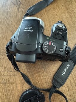 Fujifilm FinePix s5700 - 3