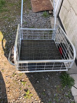 Kárka pro přepravu nákladu s ojem pro zahradní traktor - 3