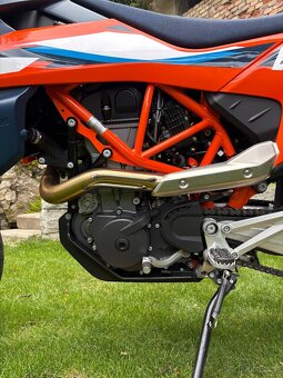 KTM SMC 690 R 2024 - 3