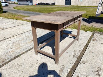 Starožitný velký  hospodský stůl se 2 šuplíky - 3